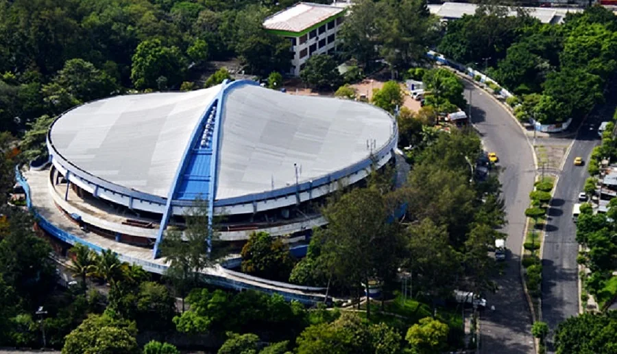Vista aérea del Palacio de los Deportes de El Salvador