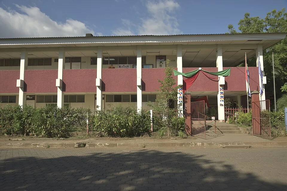 Edificio de la Facultad de Ciencias de la Educación y Humanidades de la UNAN-León